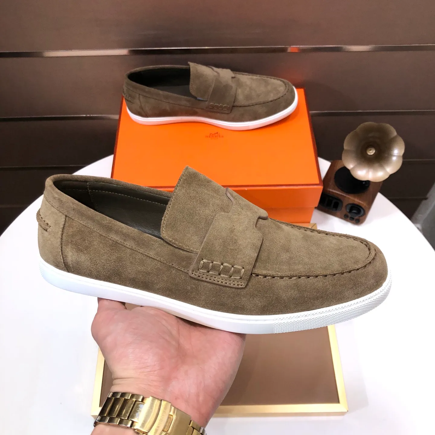 Men's shoes💰560💰[HERMES] (cowhide lining)🍀Italian top luxury🍀He does not pursue novel styles and gorgeous colors, but attracts the favor of successful men with his flawless, elegant and classic style. Formal leather shoes This very comfortable, simple and stable style allows you to easily match any style! The pattern is absolutely 1:1 refined from the original case, and we strive for excellence in materials, imported cowhide + cowhide lining💪💪💪extraordinary texture👍! .Code number: 39-45 (45 customized)